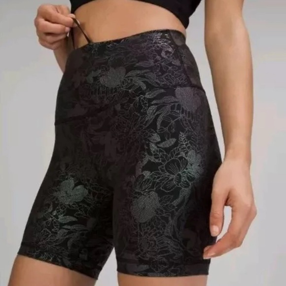 lululemon athletica Pants - Lululemon WONDER TRAIN SHORT Black High-Waisted Performance NWT